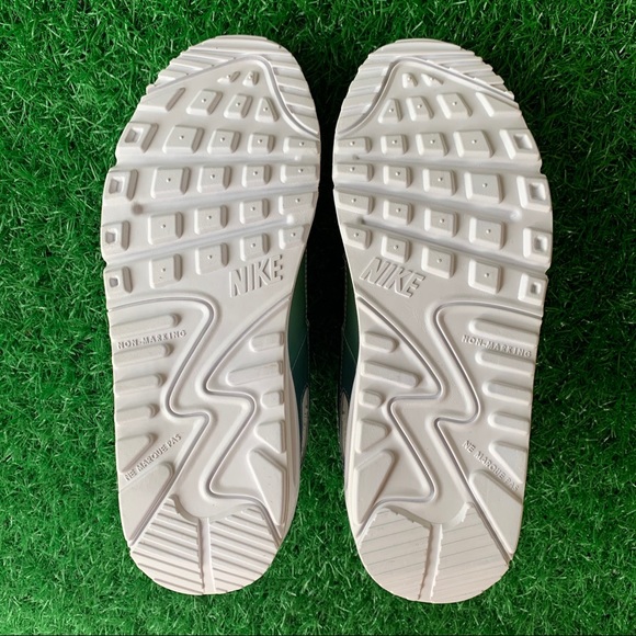 Nike Air Max 90 - Picture 6 of 7